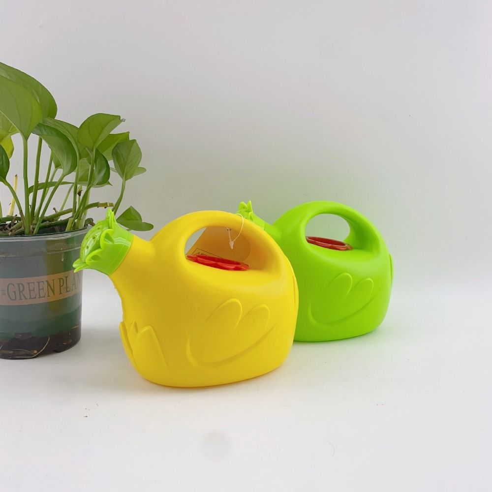 Портативная пластиковая лейка  – обзор и цена Gardening Tools For Kids